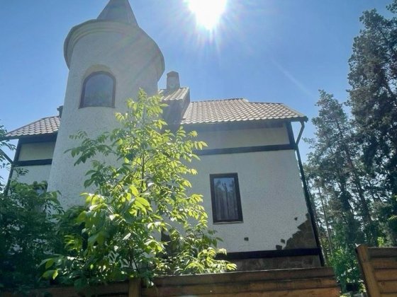 Продаж будинку біля соснового лісу та озера, с. Малютянка Малютянка