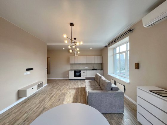 Без% Продаж 2 к квартири (євродвушка) на вул. Тираспольська, 44. метро Сирець Киев