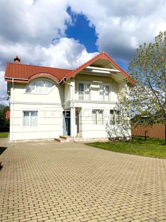 Продаж автономного будинка з ремонтом в с. Мархалівка, Фастівський р-н - фото 1