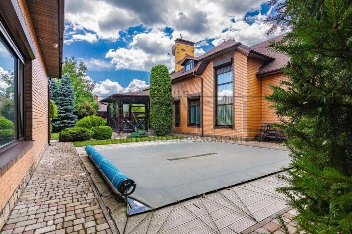 Продається будинок 302м2 в Мархалівці в чудовій локації та з ділянкою - фото 1