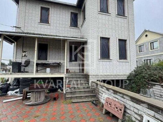 Будинок з частковим ремонтом та влекою ділянкою 23 сотки. Михайловка-Рубежовка