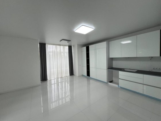 Таунхаус кутовий з ремонтом с. Нове_3 сотки. БЕЗ КОМІСІЇ Новое