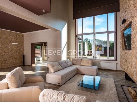 Продаж будинку Обухівський район КМ Lake Village Нові Безрадичі Нові Безрадичі