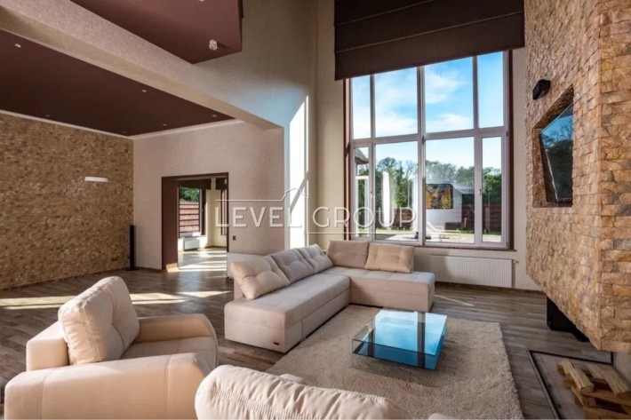 Продаж будинку Обухівський район КМ Lake Village Нові Безрадичі - фото 1