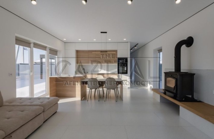 Продаж готового будинку в КМ Міжріччя с. Осещина біля озера - фото 1