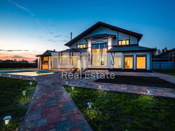 Продаж будинку Обухівський район КМ Lake Village Нові Безрадичі Нові Безрадичі