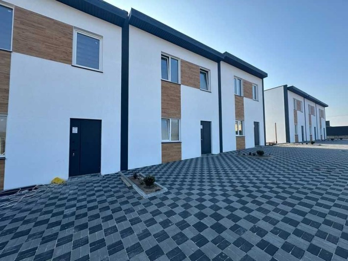 Вигідна ціна! Таунхаус без ремонту поруч з Ірпенем! Телефонуй ,БЕЗ % - фото 1