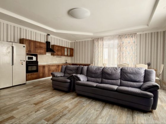 Продаж енергоефективного будинку 360 м. КМ Міжріччя Осещина