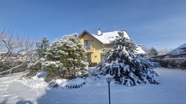 Дім з басейном у котеджному містечку - фото 1