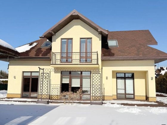 Будинок з Басейном у Котеджному містечку Петрушки Прямий Продаж Петрушки