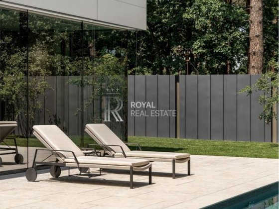 Продаж будинку з унікальним дізайном, розумний будинок. Плюти Плюты