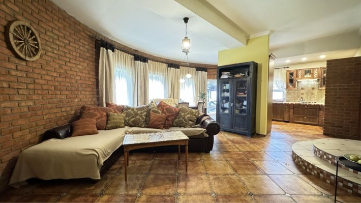 Будинок 200М2 з ділянкою 16 соток Березанщина Путрівка Васильків - фото 1