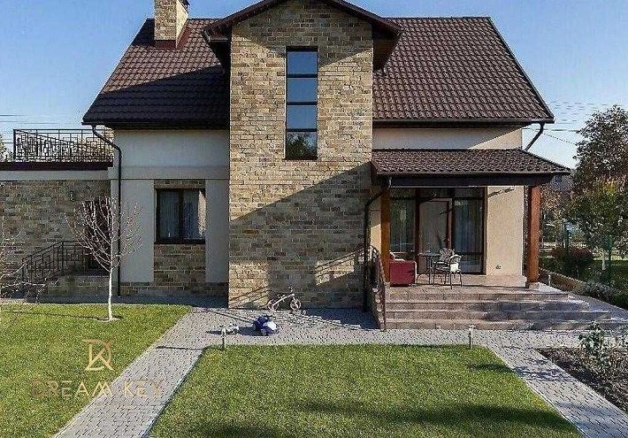 Елітний будинок у садовому товаристві «Крило», с. Проців - фото 1