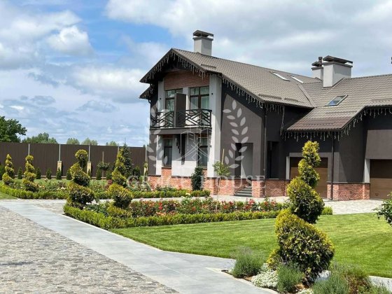 Продажа дома в Плютах 430кв.м, 28 соток с выходом на Козинку Плюты