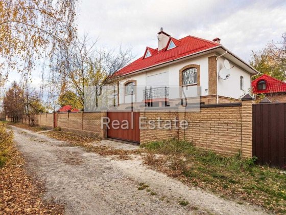 Продаж будинку, с. Пухівка з виходом на річку, бассейн, сауна ,барбекю Пуховка