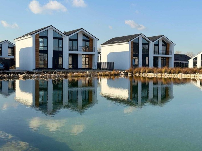 Продаж Дуплексу в новому котеджному містечку всього в 30 км від Києва - фото 1