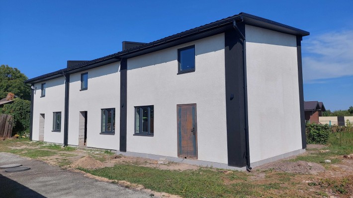 Частина зблокованого будинку поруч із Києвом. - фото 1