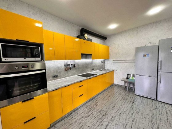 Продаж дуплексу, Хуторок Фурси