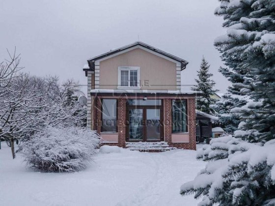 Продаж  Будинку з басейном у КМ GreenHills, Тарасівка Тарасовка