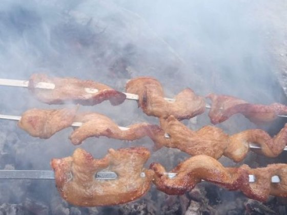 Дача в Хотяновке. Баня є. Десна та Канал поруч. Метро  Оболонь  20 хви Хотяновка