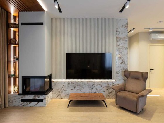 Пропонується до продажу двоповерховий житловий будинок преміум Хотів Хотов