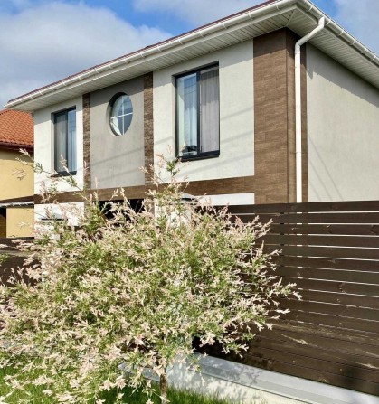 Продаж будинку з басейном та каміном в с. Шевченкове (Білогородка) - фото 1