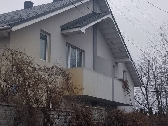 Дуплекс. Продам половинку Шевченково