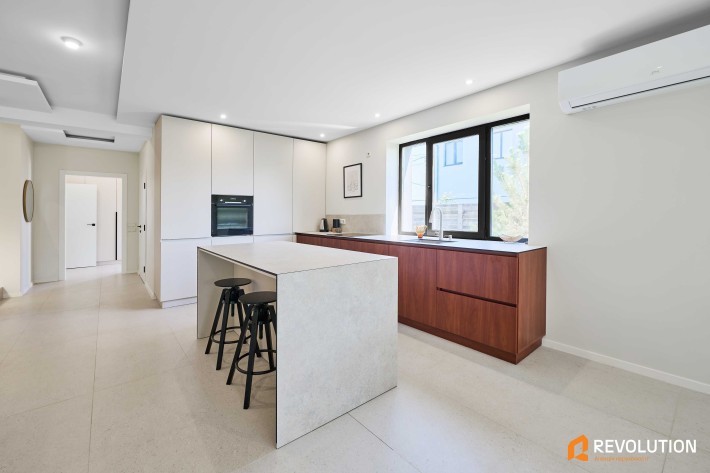 БЕЗ %; Хотянівка вул. Польова 11А будинок з дизайнерським ремонтом - фото 1