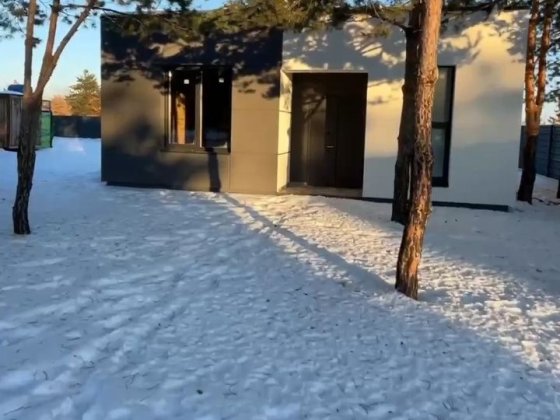 Готовий окремий  будинок з цегли, утеплений . Лісова зона . Ясногородка