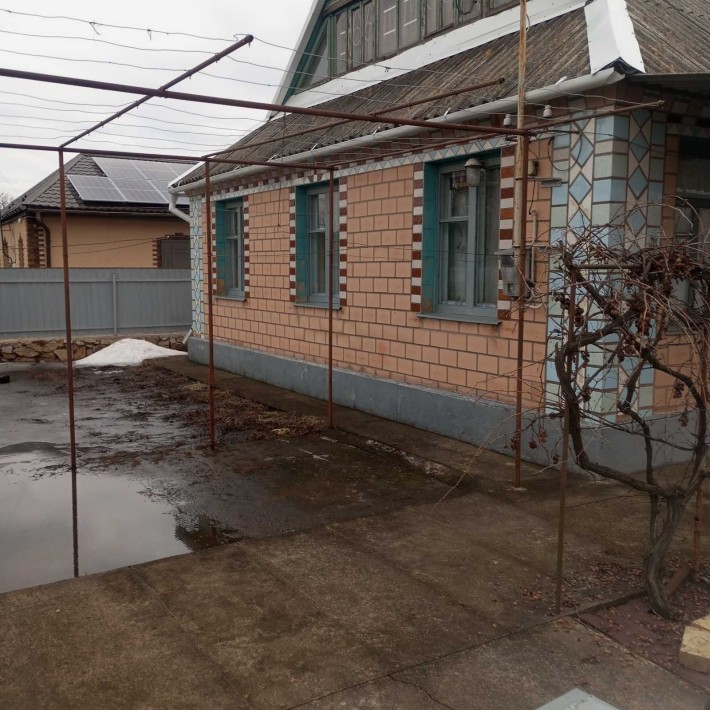 Цегляний будинок в місті Помічна - фото 1