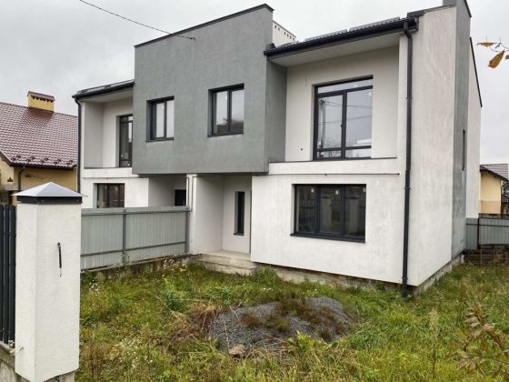 Продам котедж смт. Рудно Рудное