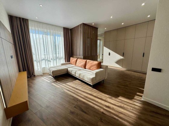 Продаж будинку з ремонтом Брюховичі Брюховичі