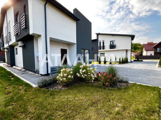 Продаж котеджу з новим сучасним ремонтом в Брюховичах. Брюховичі