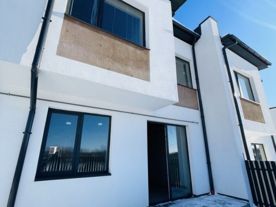 Продаж котеджу. ділянка 3 сотки  Солонка! Солонка