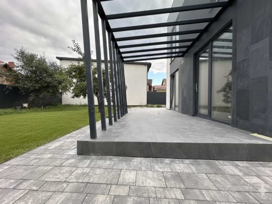 Двоповерховий Будинок у Львові, на ділянці 5 соток. Брюховичі Брюховичі