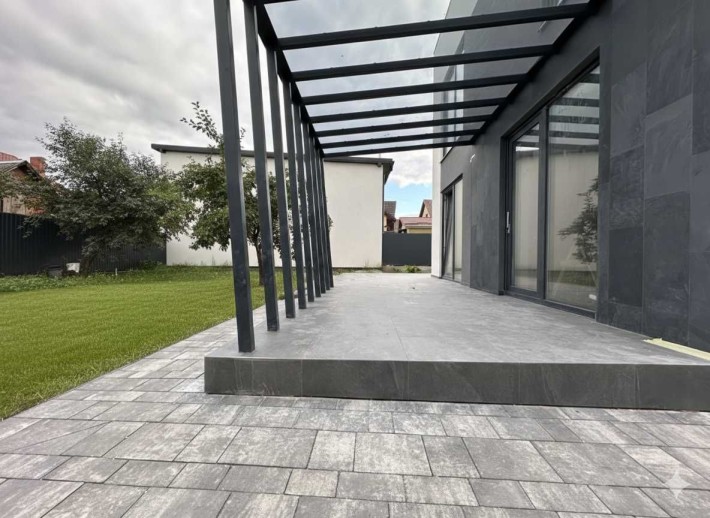 Двоповерховий Будинок у Львові, на ділянці 5 соток. Брюховичі - фото 1