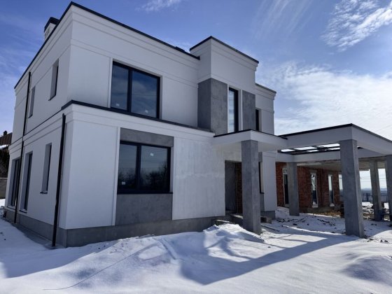 Продаж будинку в Солонці, в закритому котеджному містечку. Солонка