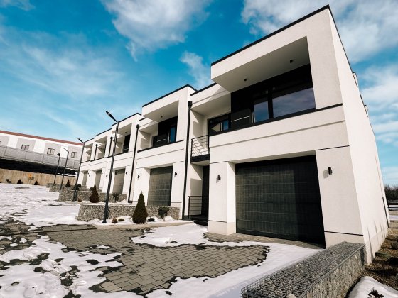 Продаж якісного таунхаусу в Солонці Без комісії! Солонка