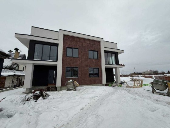 Продаж котеджу у м. Пустомити Пустомыты