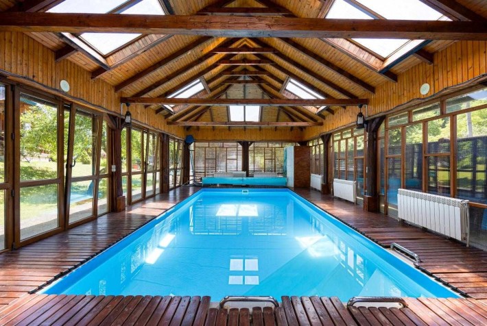 Будинок у Карпатах | 239 м², басейн, сауна, 12 соток, біля річки - фото 1