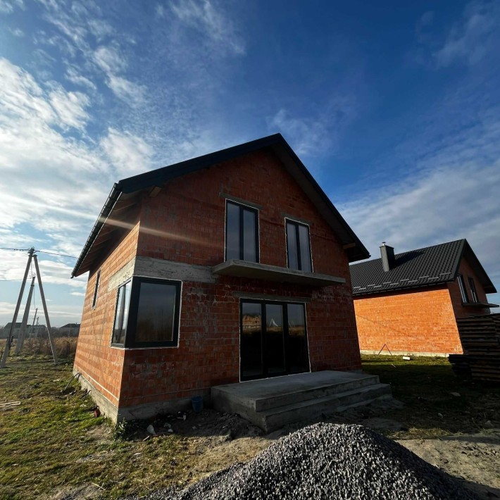 Продам будинок недалеко від центру - фото 1