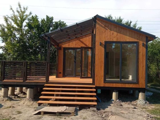 Модульний Будинок для всієї родини біля озера / Надійний каркас Городок