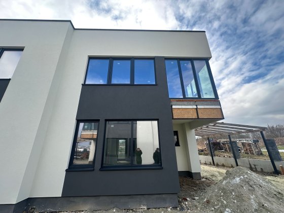 Продаж будинку Зубра Котедж до Кільцевої Зубра