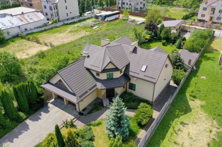 Продаж будинку з ремонтом у с. Зимна Вода - фото 1