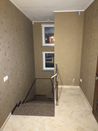 Продаж будинку  в центрі міста - фото 1