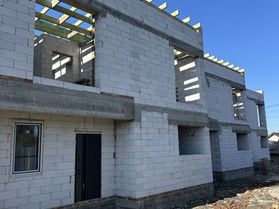 Продається котедж 144 м² у Жовкві Жовква