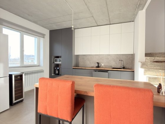 Продаж будинку - таунхаус з ремонтом у с. Конопниця. Гараж Конопница