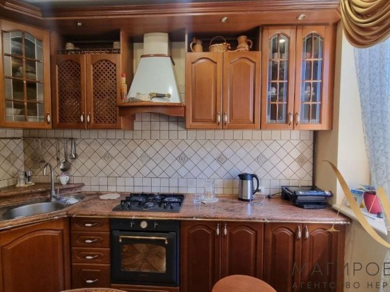 Продаж  просторого будинку в елітній частині Конопниці Конопниця