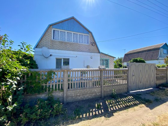 Будинок біля Лиману, с. Лупареве, Миколаївська обл. — 20 км від міста Лупареве