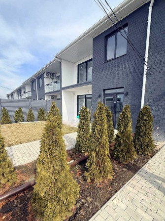 Таунхаус. Червоный Хутор. Место для машин. Рассрочка - фото 1